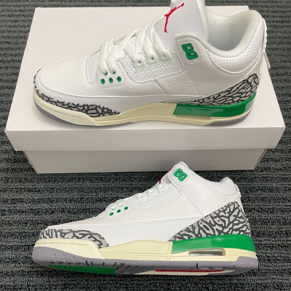 Air Jordan 3 Retro Lucky Green Sneakers